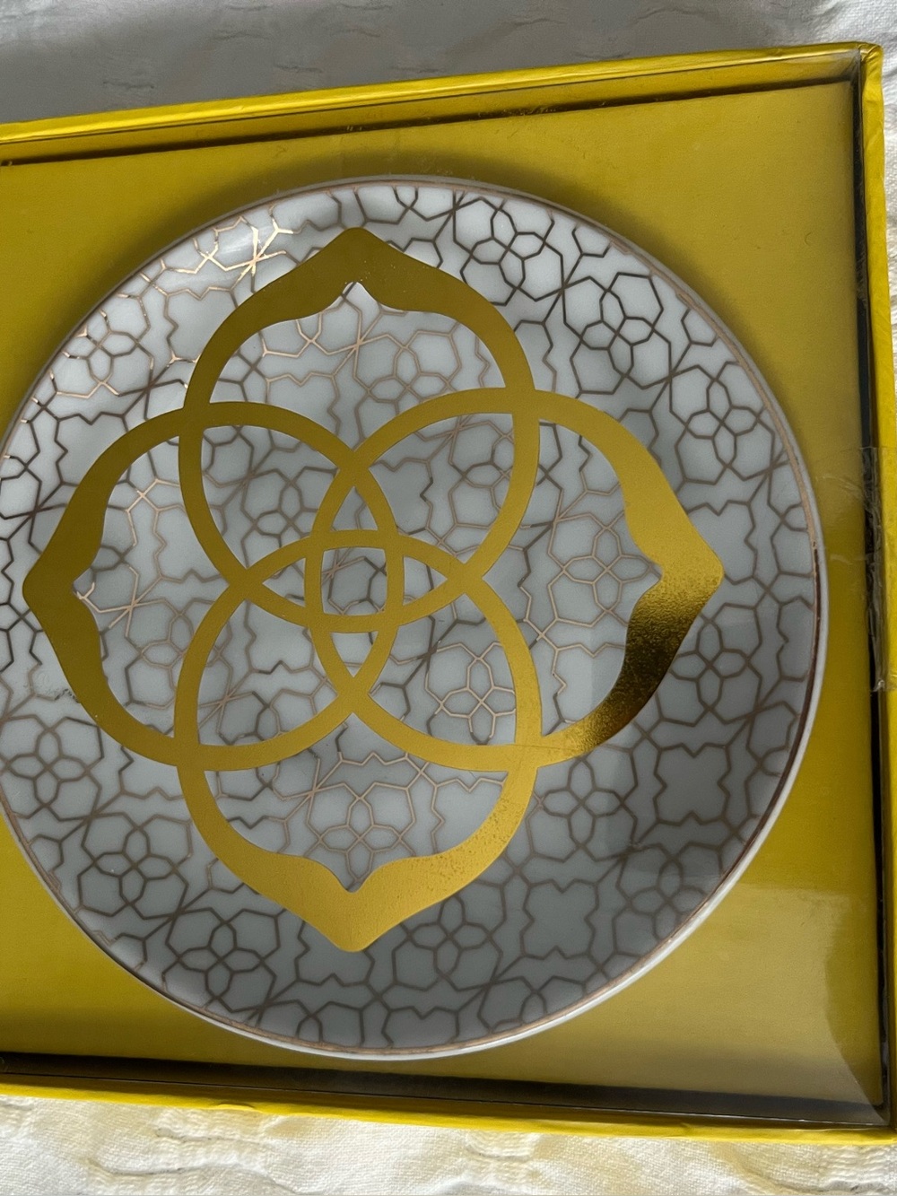 Kendra Scott Gold & White Decorative Trinket Dish new